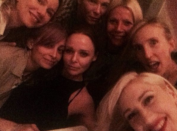 Gwyneth paltrow selfie